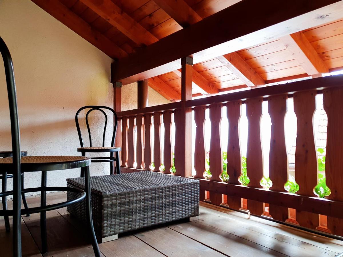 Appartamenti Vacanze E Camere Roccetta Fiorita Петенаско Стая снимка